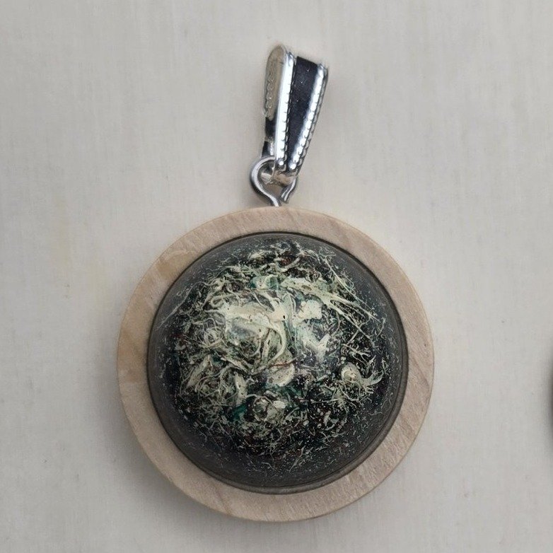 OW-1-04 pendant